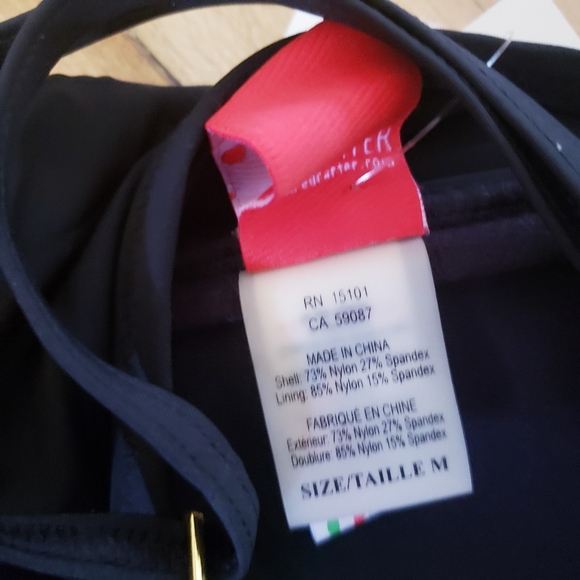 Red Carter NWT 1pc Swimsuit - M ( sz 10 CAN) - Picture 6 of 9